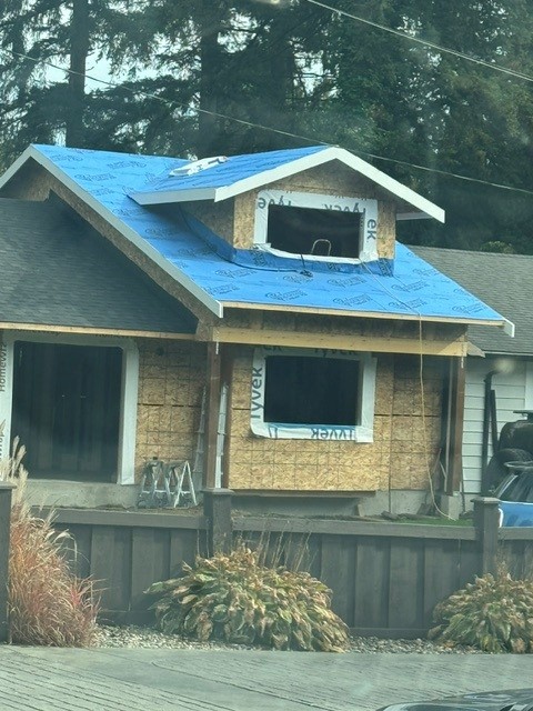 Full residential re-roof underway with Tyvek and synthetic underlayment in Langley, BC by Roofking