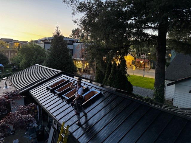 Roofking standing seam metal roof install in Langley, BC